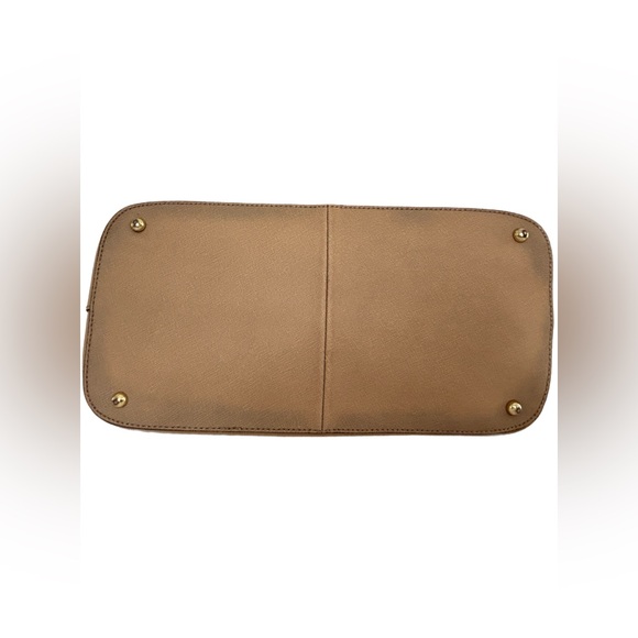 Calvin Klein Tan/White/Brown with gold Hardware Shoulder Bag - Picture 9 of 11